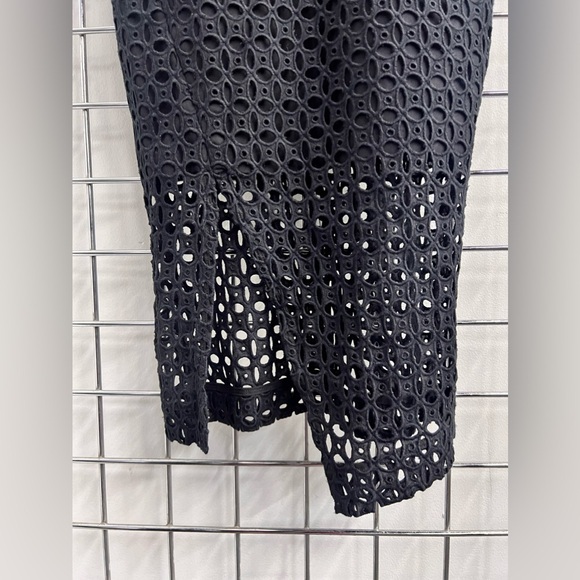 NWT Nicholas Mini‎ Eyelet Cut Out Perforated Sheath Cocktail Dress Black Size 4 - Picture 3 of 11